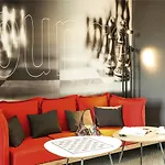 Ibis Orly Tram 7 3*