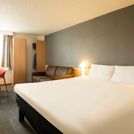 Ibis Orly Tram 7 3* Chevilly-Larue