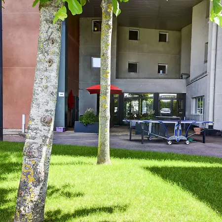 ホテル Ibis Orly Tram 7 シュビイ・ラリュ