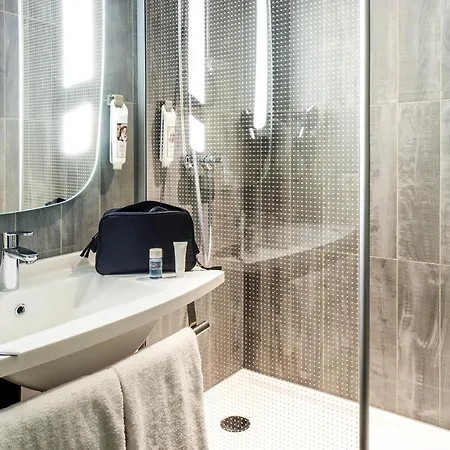 Ibis Orly Tram 7 Hotel 3*