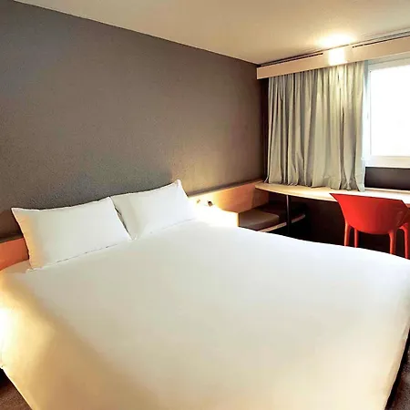 Hotel Ibis Orly Tram 7