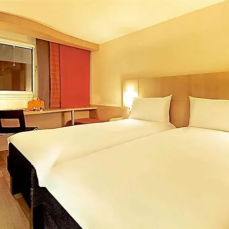 Hotel Ibis Orly Tram 7