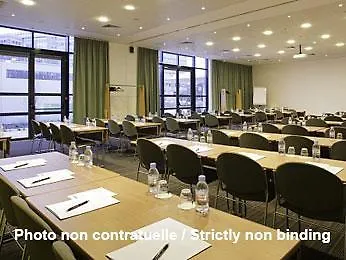 Ξενοδοχείο Ibis Orly Tram 7 3*