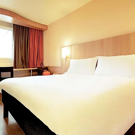 Hotel Ibis Orly Tram 7