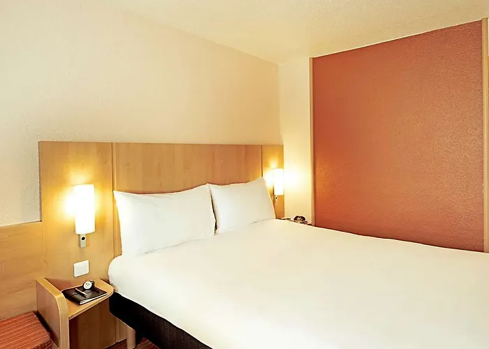 Hotel Ibis Orly Tram 7