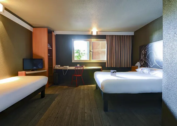 Hotel Ibis Orly Tram 7
