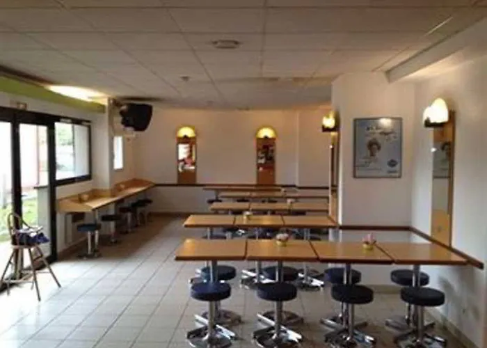 Ibis Orly Tram 7 Hotel