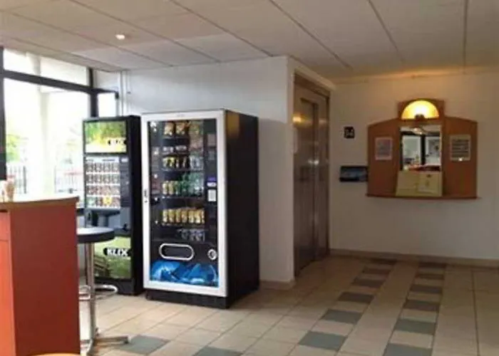 Hotel Ibis Orly Tram 7 3*